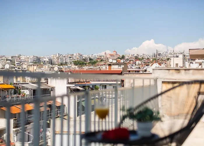 Suggrou Terrace Apartment #8