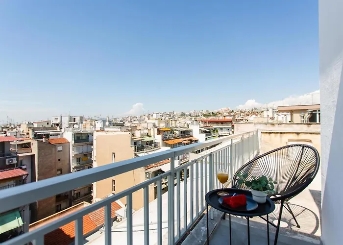 Suggrou Terrace Apartment #8